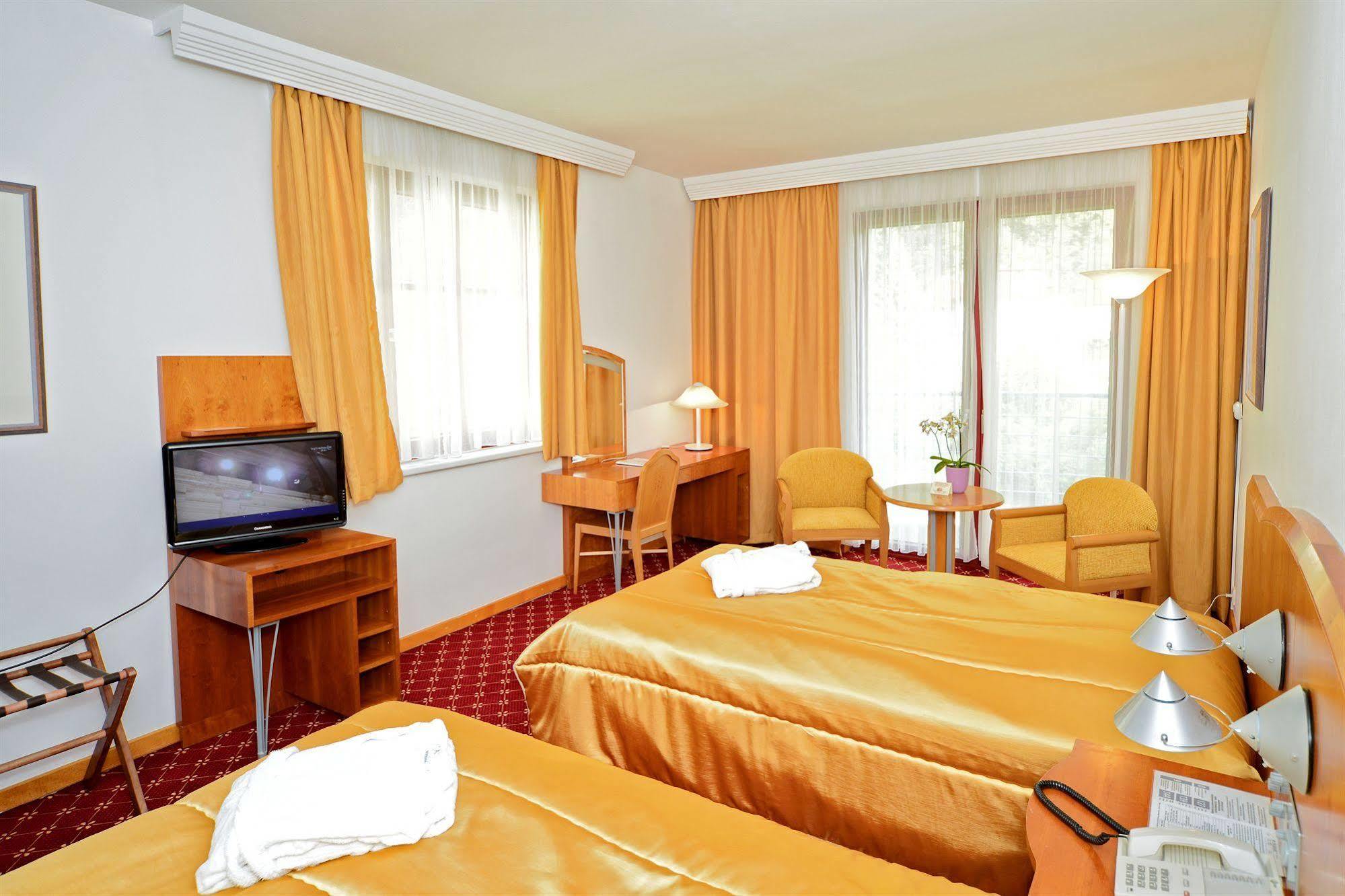Orea Spa Hotel Cristal Марианске-Лазне Экстерьер фото