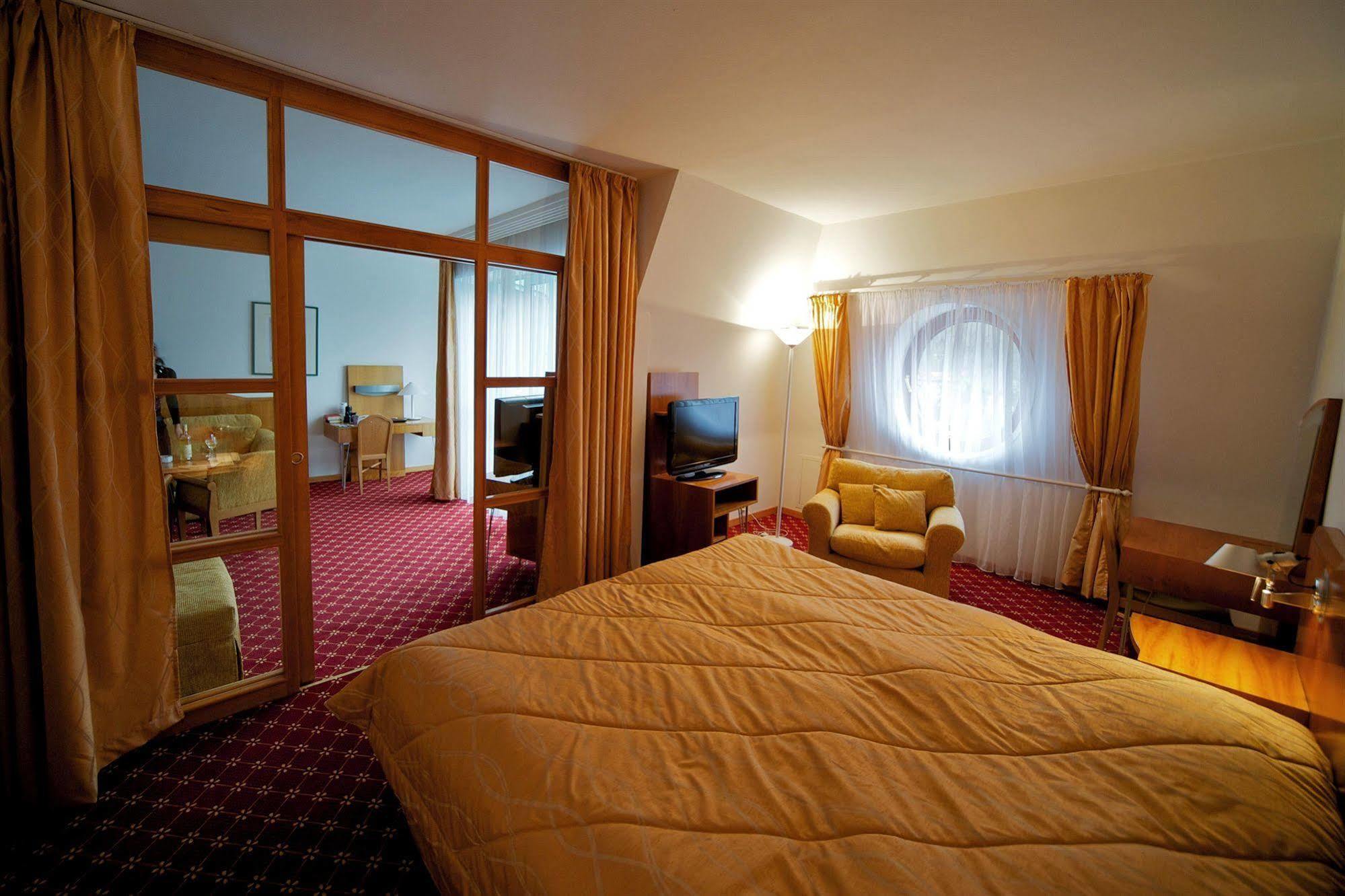 Orea Spa Hotel Cristal Марианске-Лазне Экстерьер фото